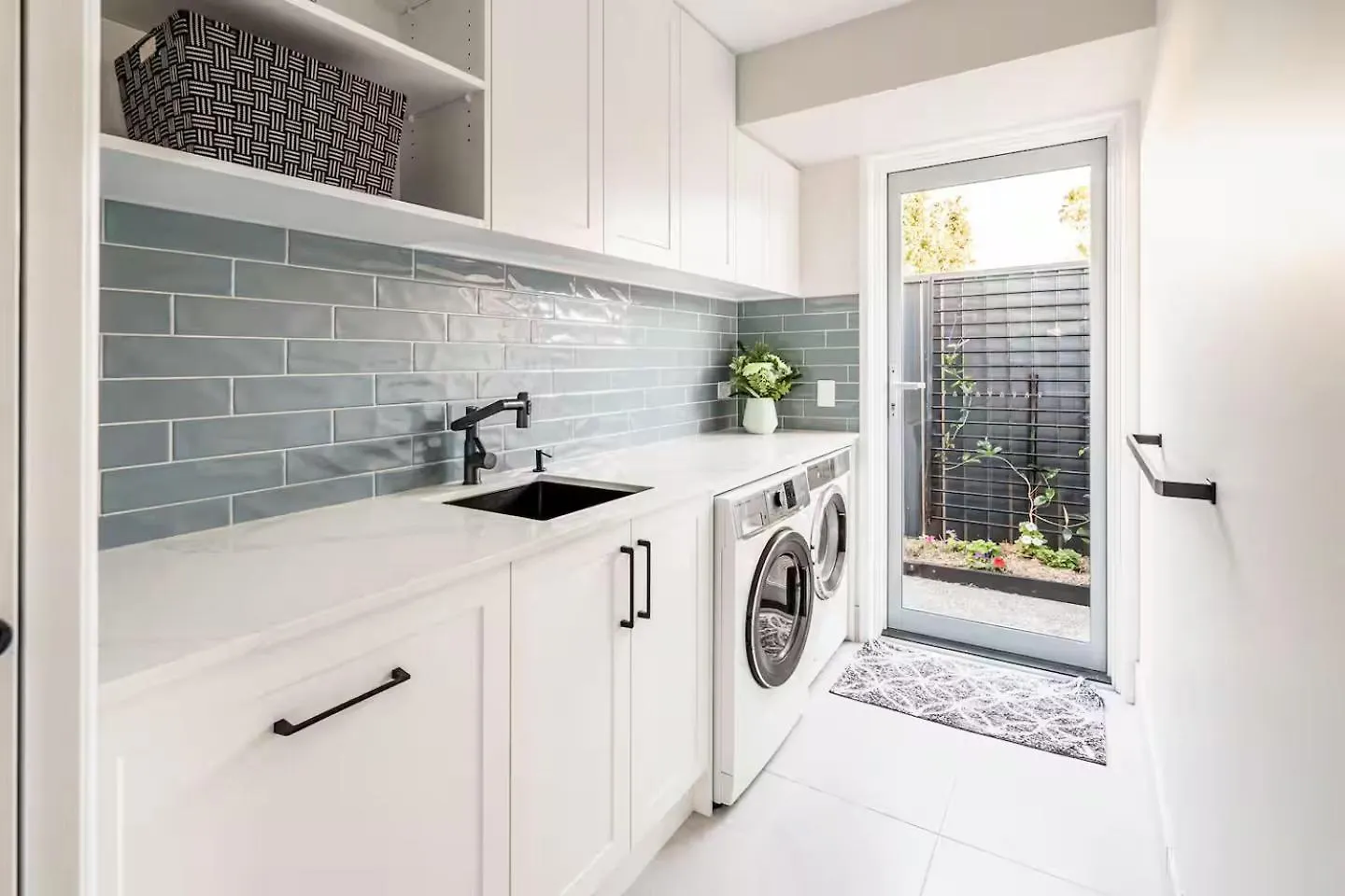 Luxury Mooloolaba Retreat With Spa & Pool Holiday home