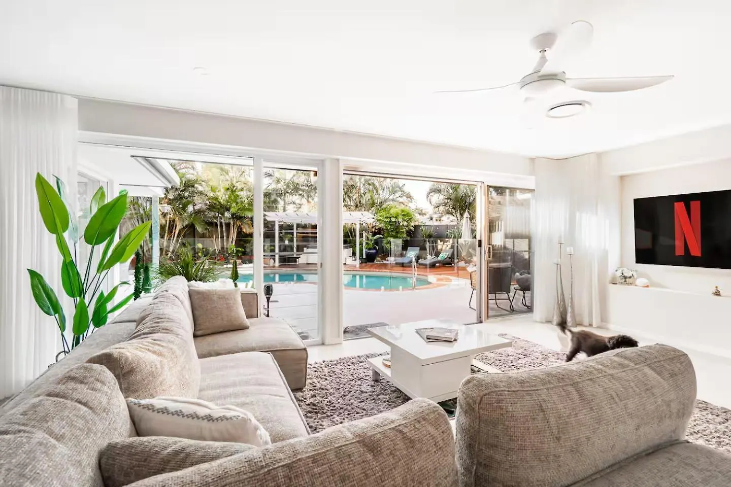 Holiday home Luxury Mooloolaba Retreat With Spa & Pool